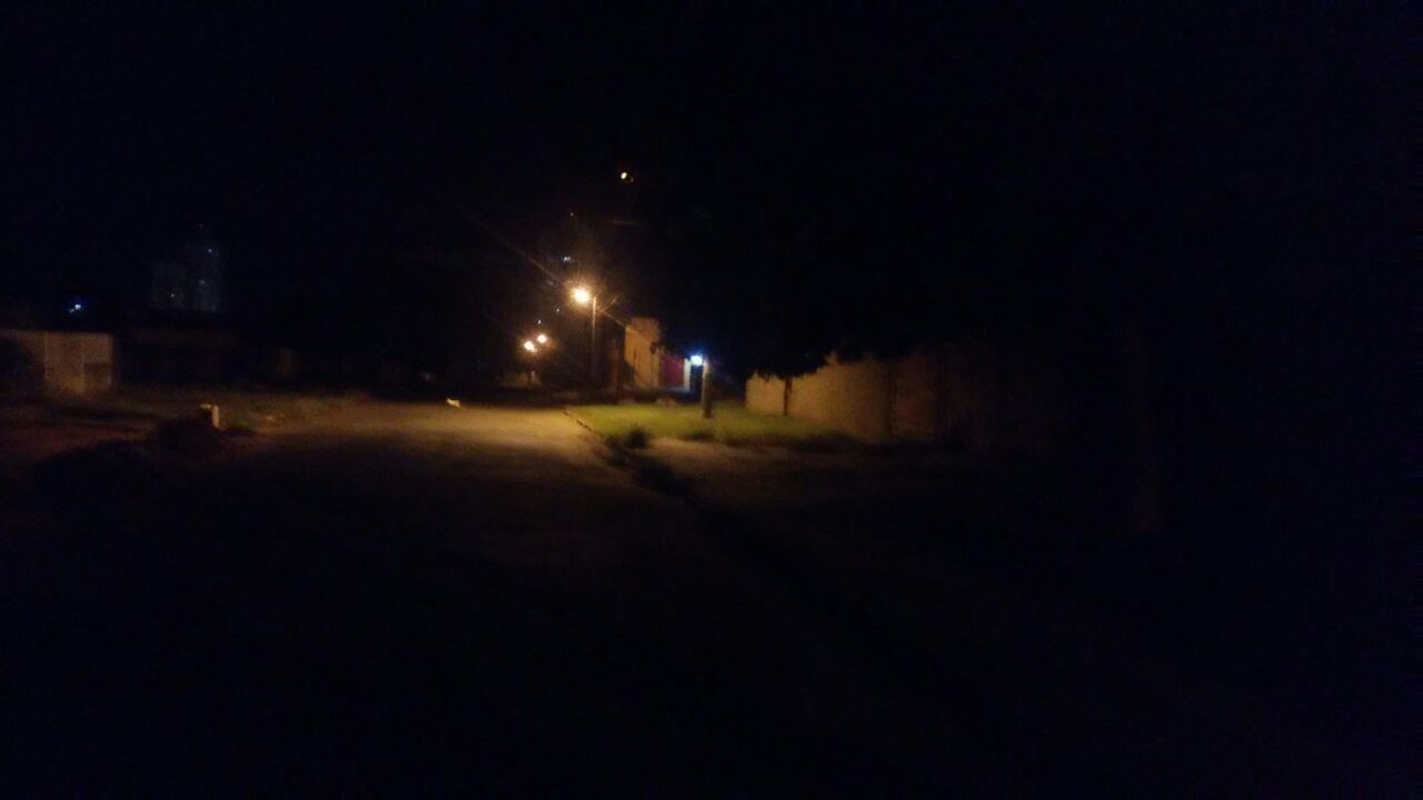 Falta de iluminação preocupa comerciantes do centro de Campo Grande