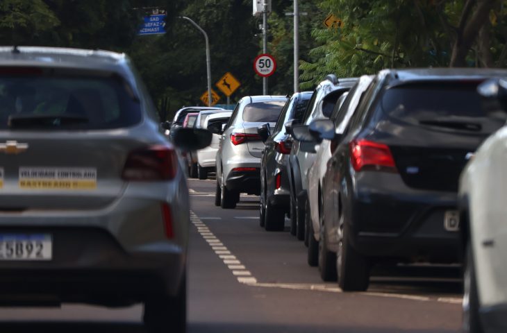 Proprietários de veículos com placas finais 7 e 8 devem quitar licenciamento até o fim de agosto