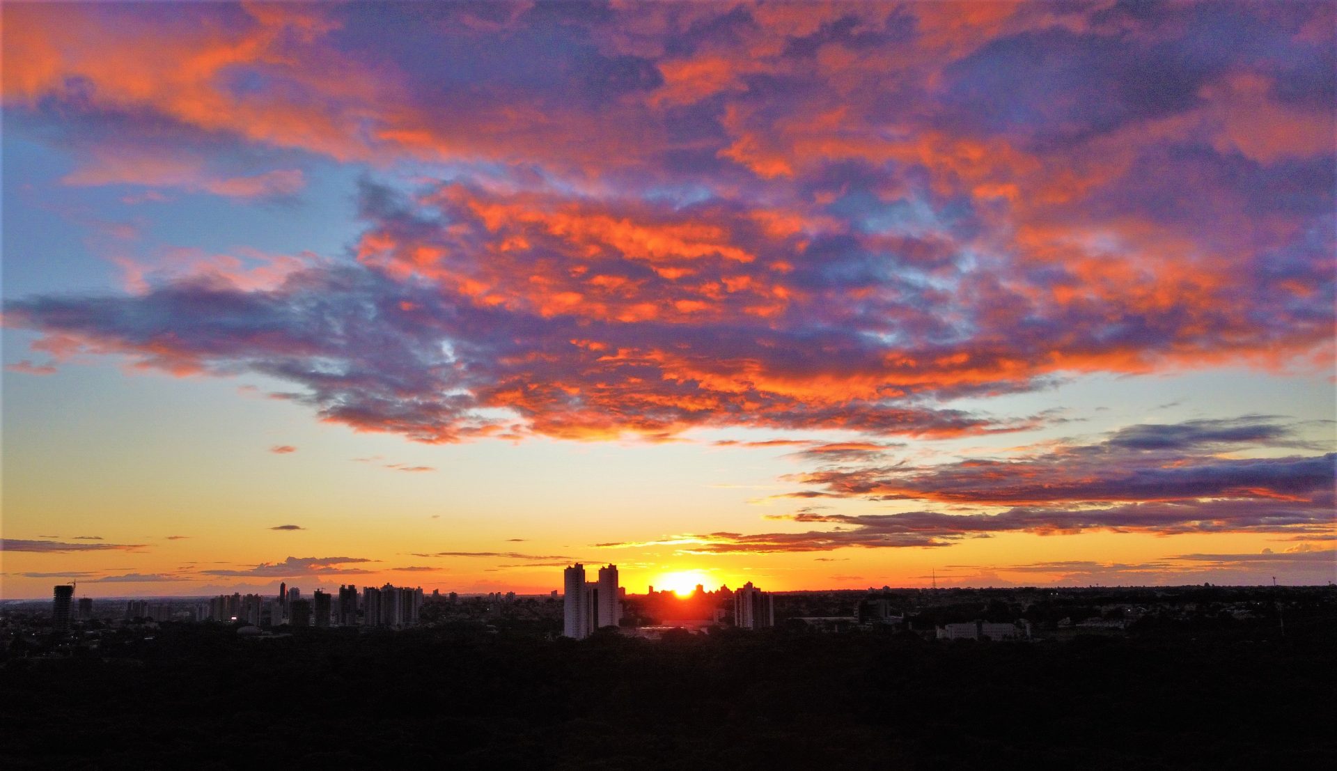 Tempestades e calor marcam a quarta-feira em Mato Grosso do Sul