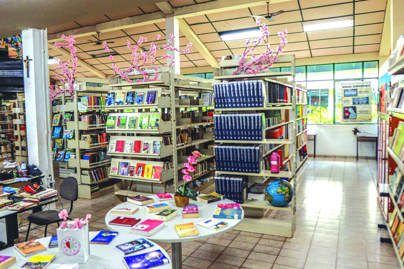A Biblioteca Municipal
Anna Luiza Prado Bastos
fica localizada no Horto
Florestal, na Capital ( Foto: Prefeitura de Campo Grande)