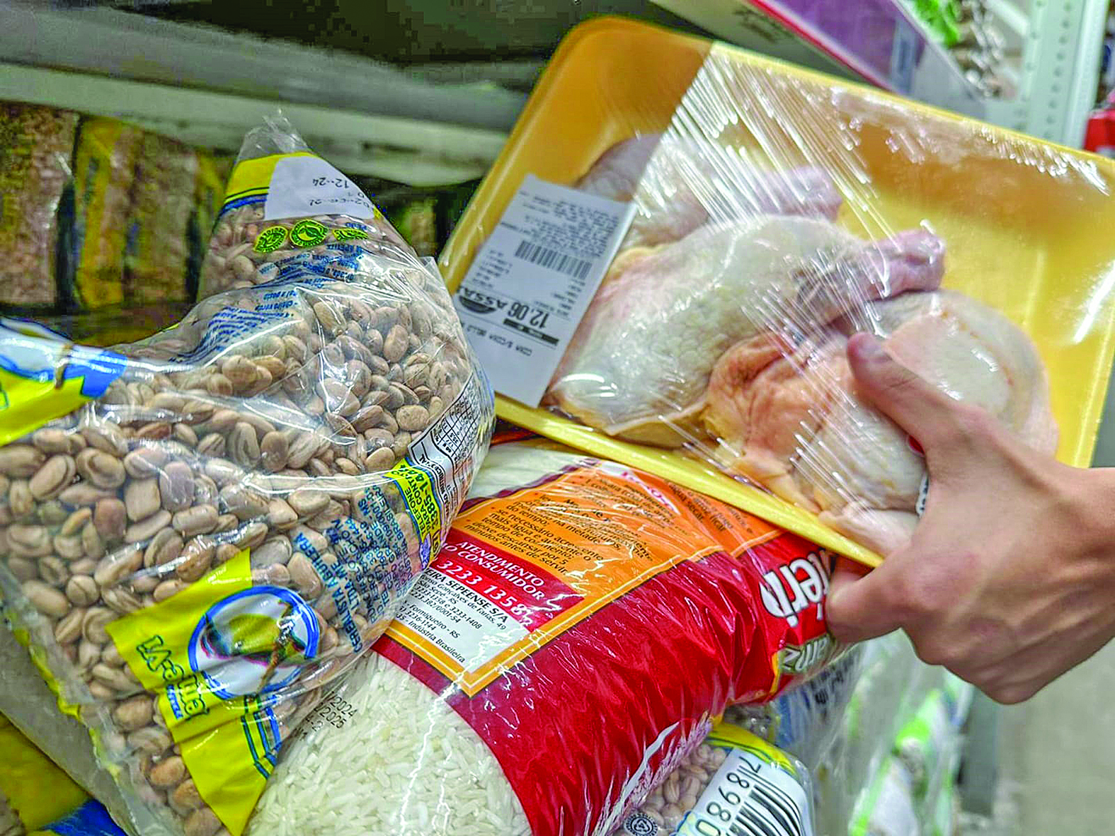 Cesta Básica: arroz, feijão e um quilo de frango custam quase R$ 40 para o Campo-grandense