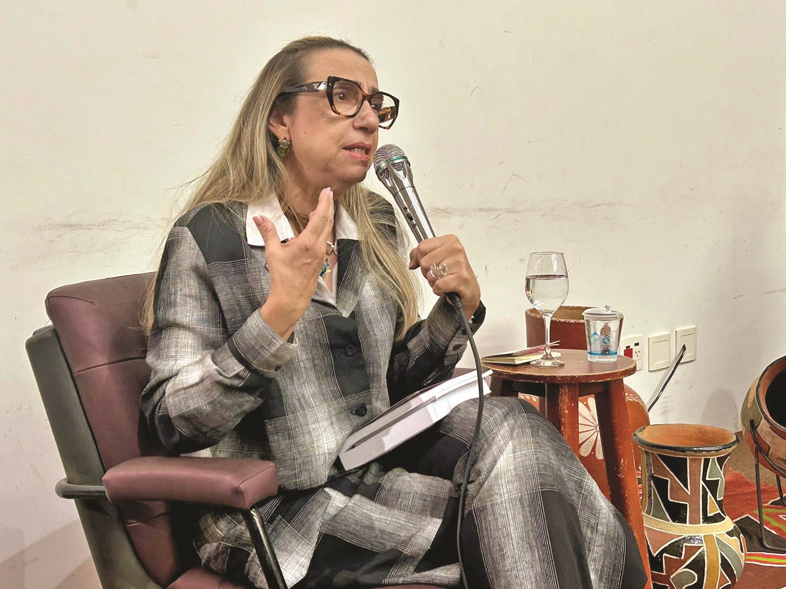 Especialista cita que
violência familiar é
o que antecede aos
crimes de feminicídio (Foto: Reprodução)