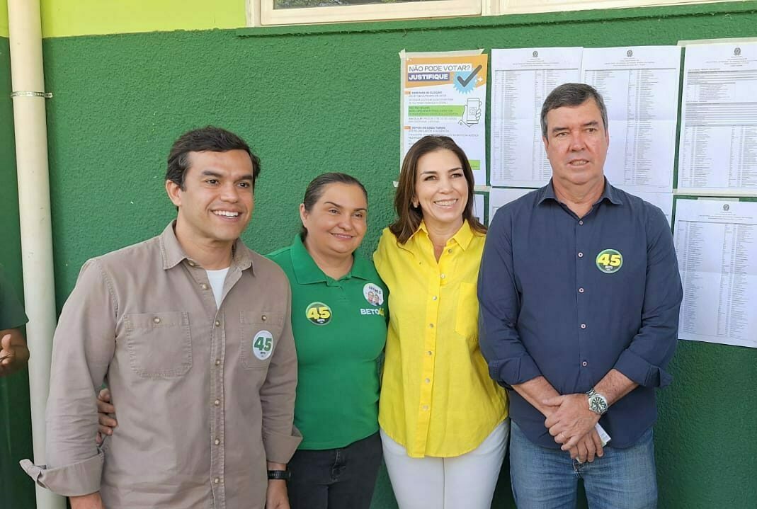 Beto Pereira acompanha Riedel em votação no Monte Castelo