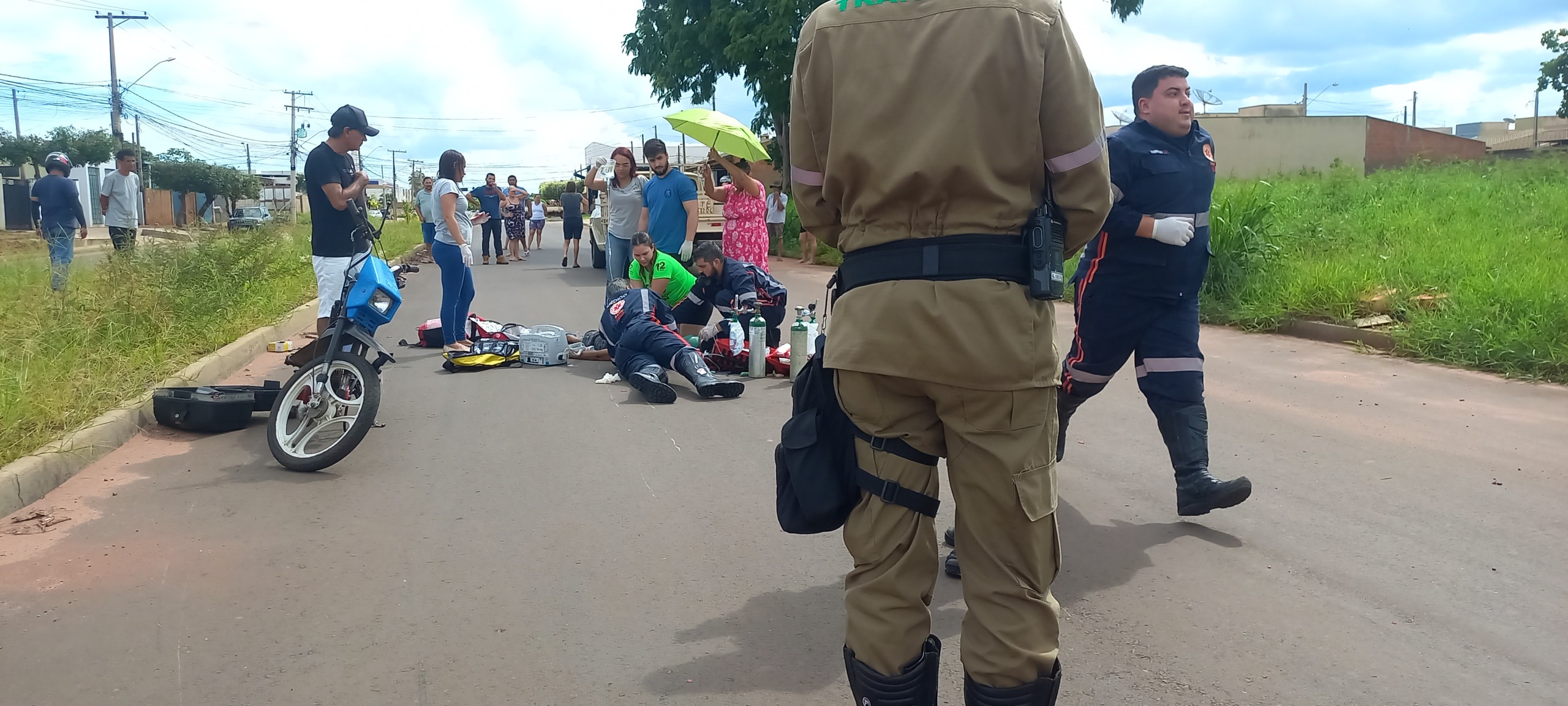 Idoso morre ao bater moto em carro em avenida de Três Lagoas