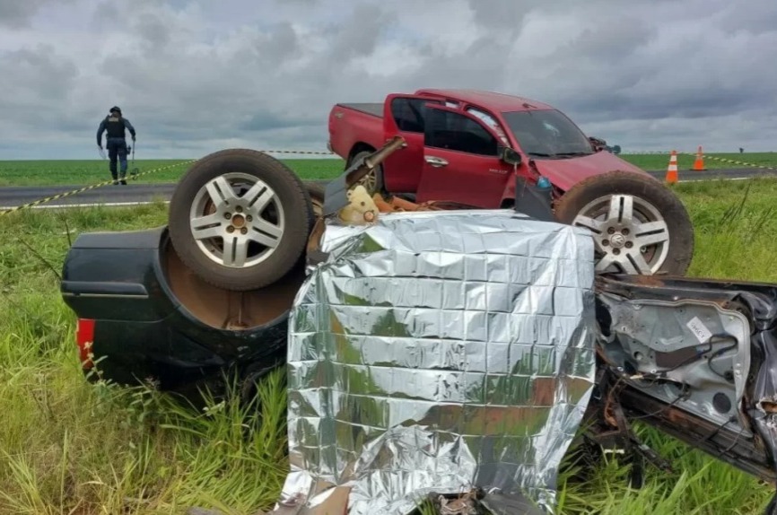 Homem morre em colisão entre carro e caminhonete na MS-306, em Costa Rica