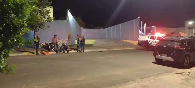 Homem fica com vísceras expostas após briga em praça de Camapuã