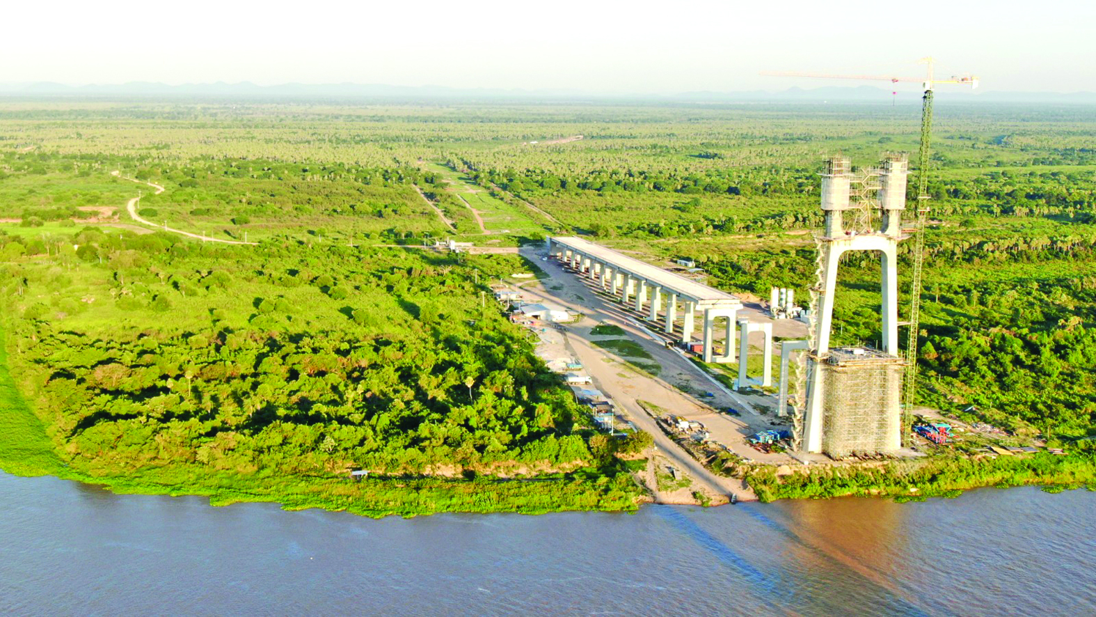 Para garantir durabilidade da Ponte Bioceânica, gelo é misturado ao concreto