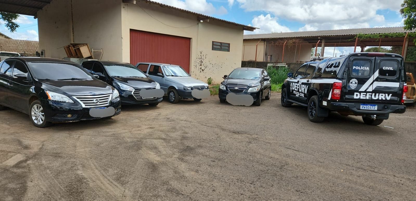 Polícia prende três e desmonta esquema de placas falsas em Campo Grande