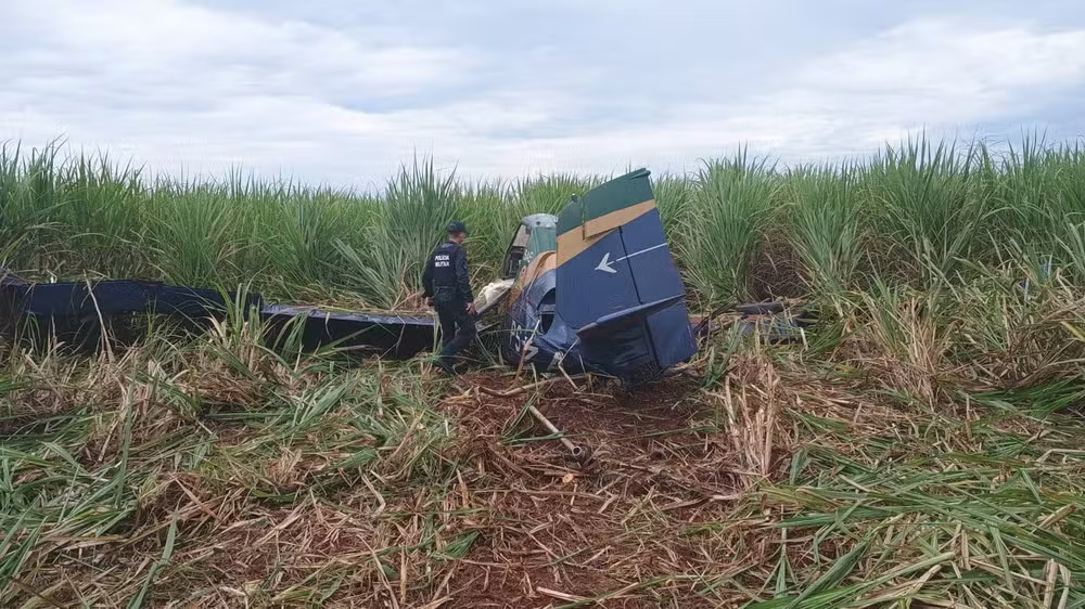 Piloto morre em queda de avião agrícola em Nova Andradina