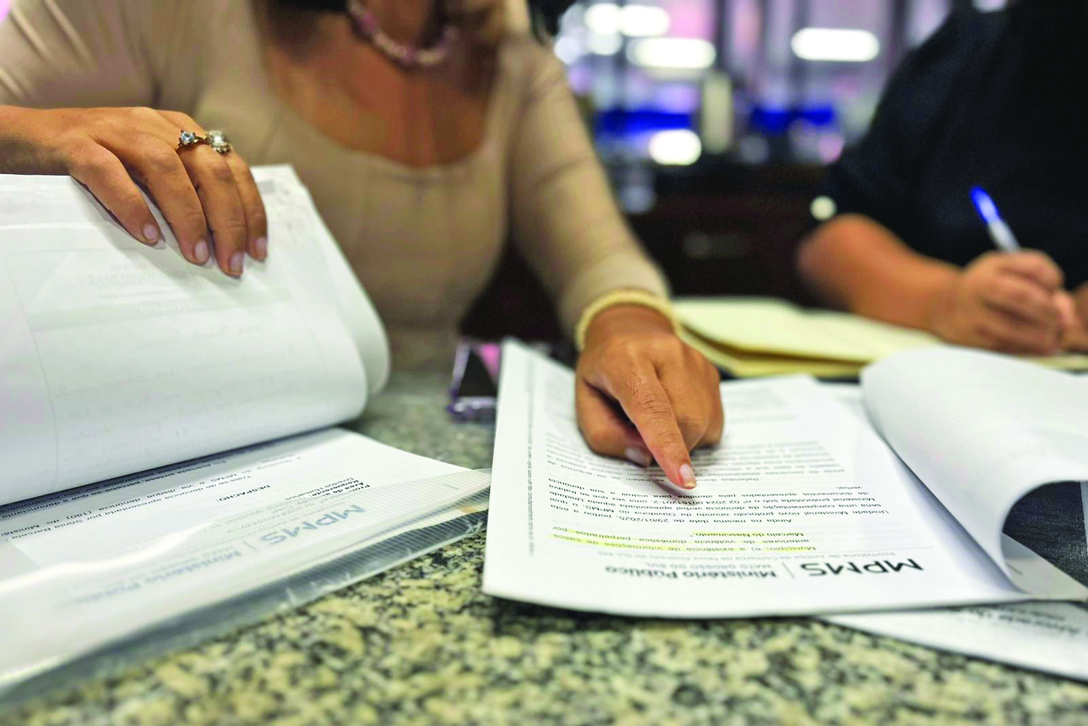 “Não quero ser notícia apenas quando estiver morta”, relata vítima de violência minimizada pela Justiça