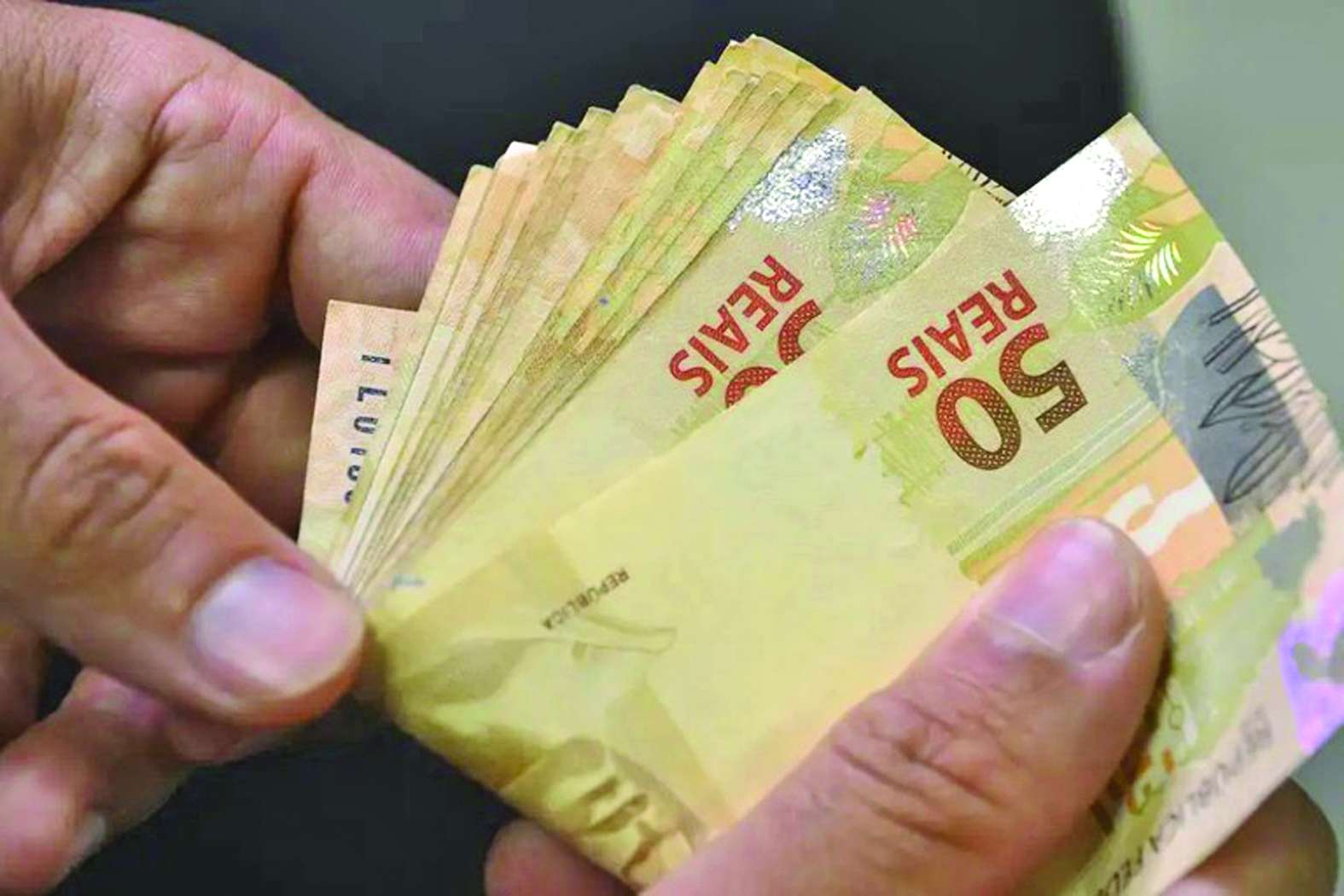 Renda de trabalhadores do Estado tem crescimento de 7,8% em 2024