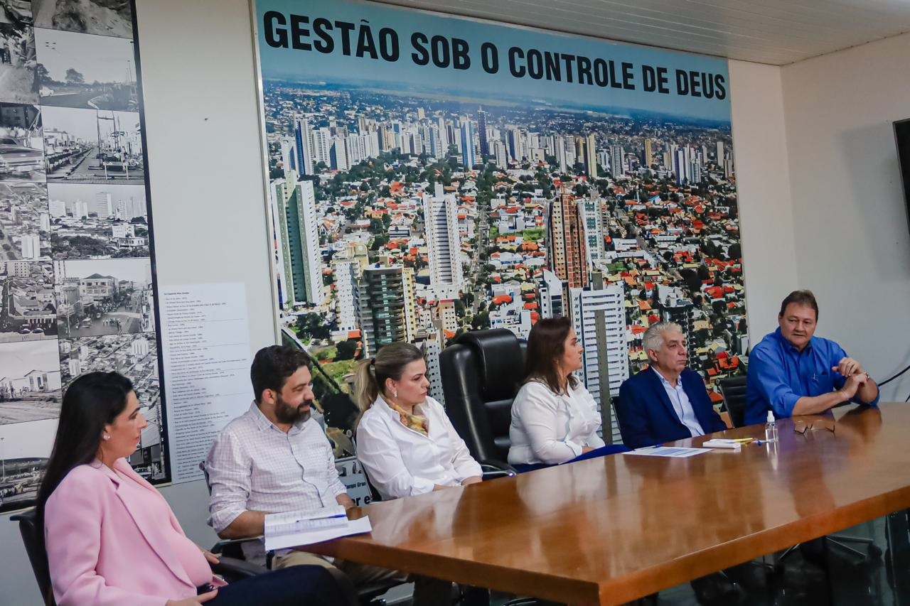 Em reunião com secretariado, prefeita Adriane Lopes alinha metas e antecipa ações para o aniversário de Campo Grande