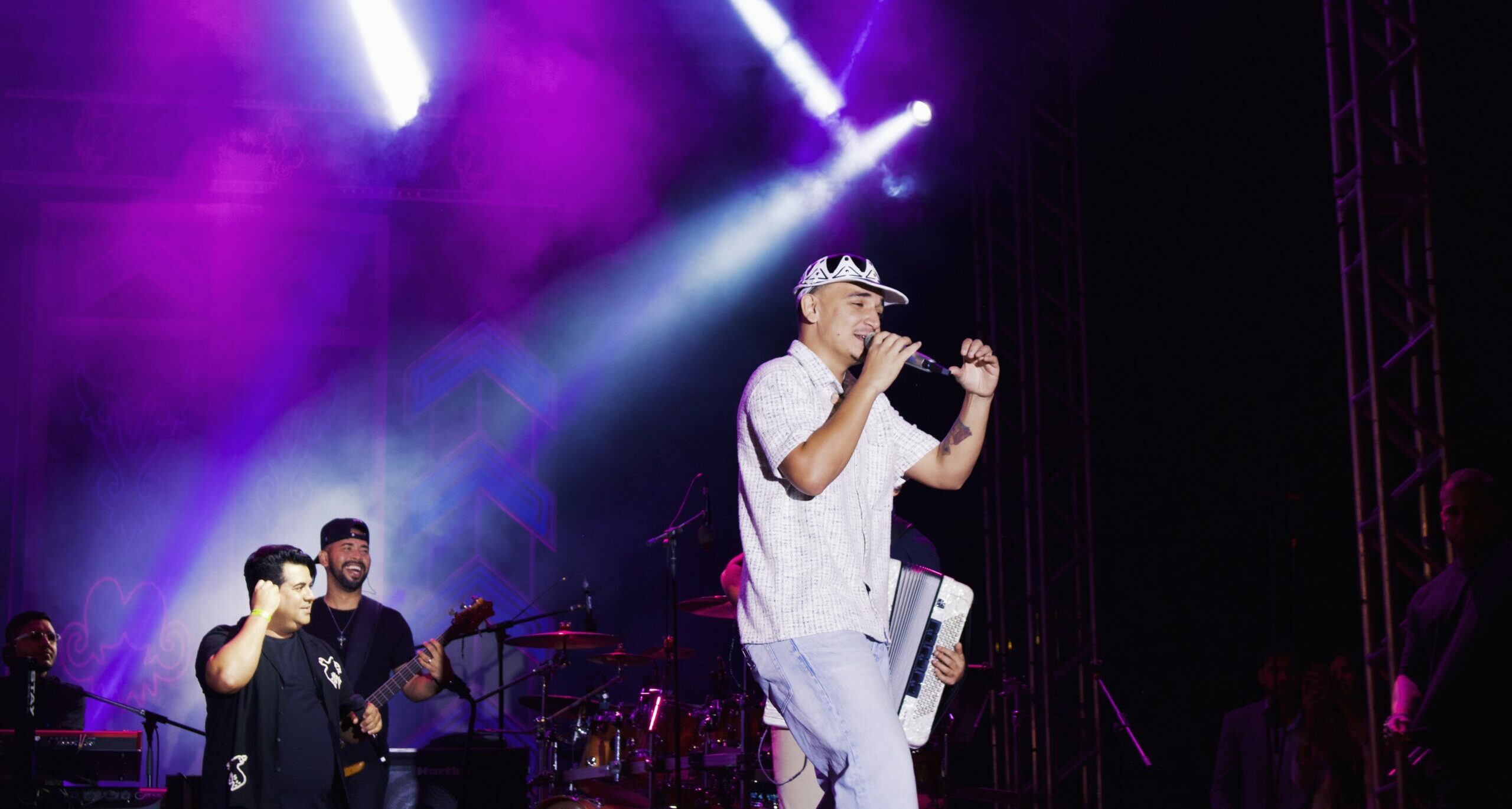 João Gomes reúne 50 mil pessoas em show gratuito do MS ao Vivo