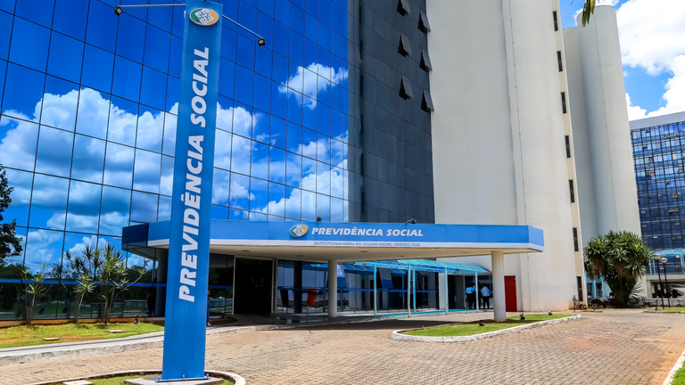 Quase 340 mil aposentados e pensionistas já aderiram ao acordo de ressarcimento