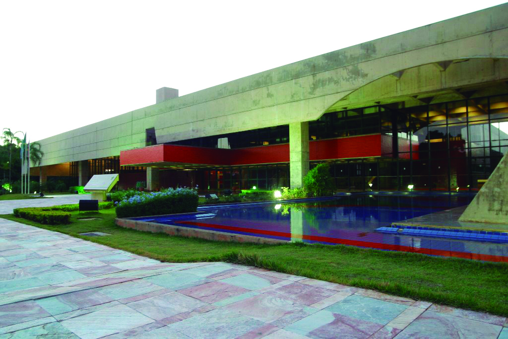 Leandro Karnal, Ana Maria Gonçalves e Almir Sater são destaques na 1ª Bienal do Livro do Pantanal