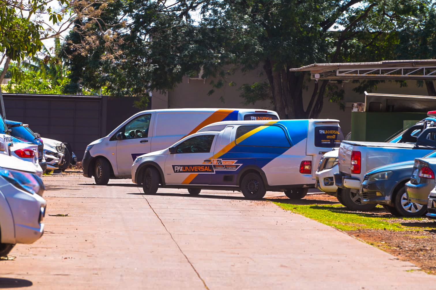 Corpos de vítimas de acidente aéreo chegam ao IMOL da Capital para identificação