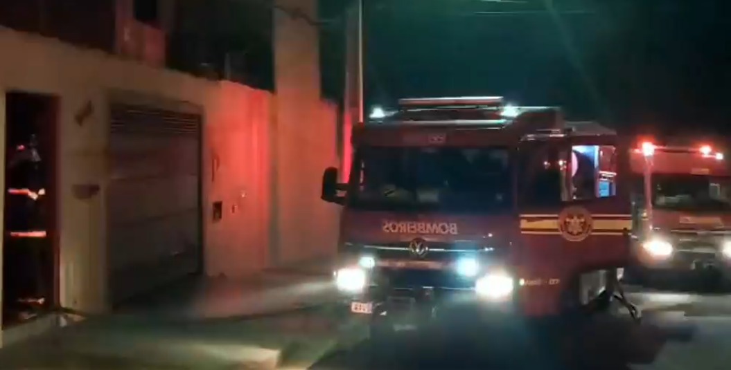Casal morre em incêndio no Monte Castelo e polícia investiga suspeita de feminicídio