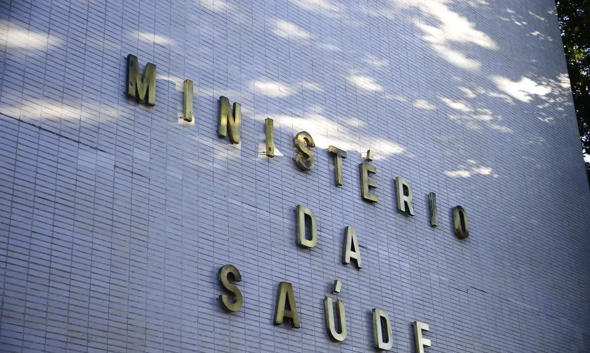 Jovens são alvo de campanha do Ministério da Saúde contra à sífilis