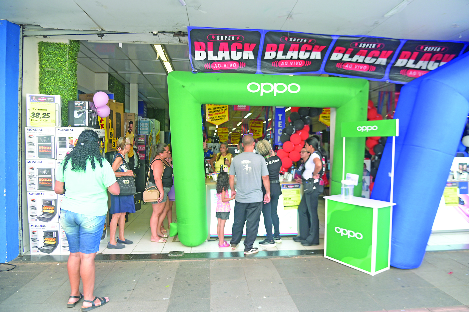 “Sem cartão de crédito”, consumidores optam pelo dinheiro e não em prolongar as dívidas