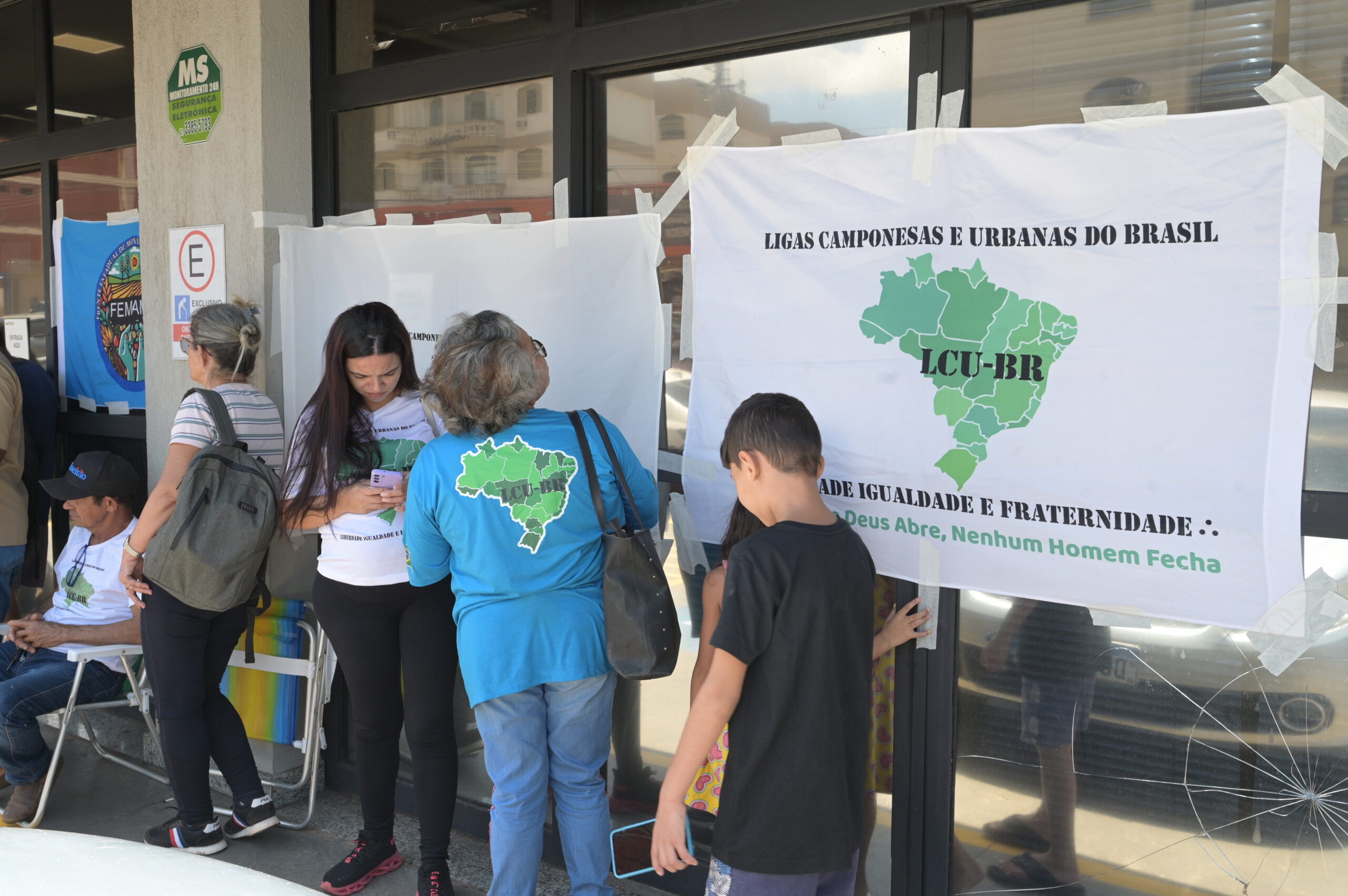 ‘Sem-terra’ ocupam sede do Incra na Capital pedindo por desapropriação de fazenda em MS