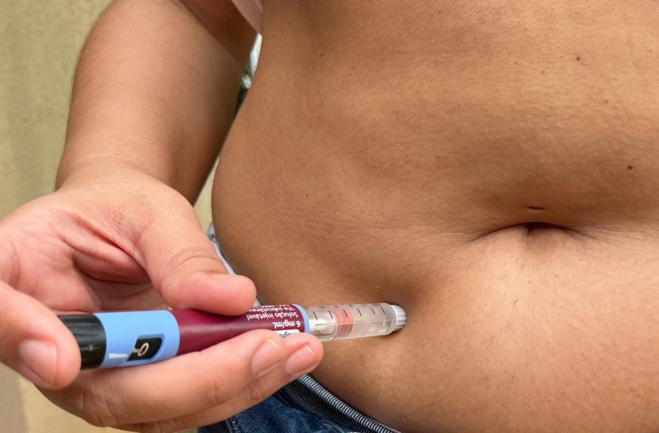 Com avanço de venda clandestina, Estado alerta para risco de canetas emagrecedoras irregulares