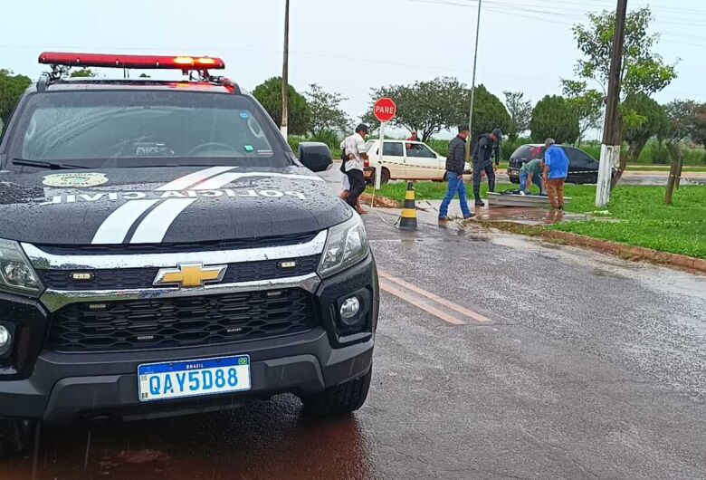 Homem é morto com mais de 30 golpes de faca em Laguna Carapã