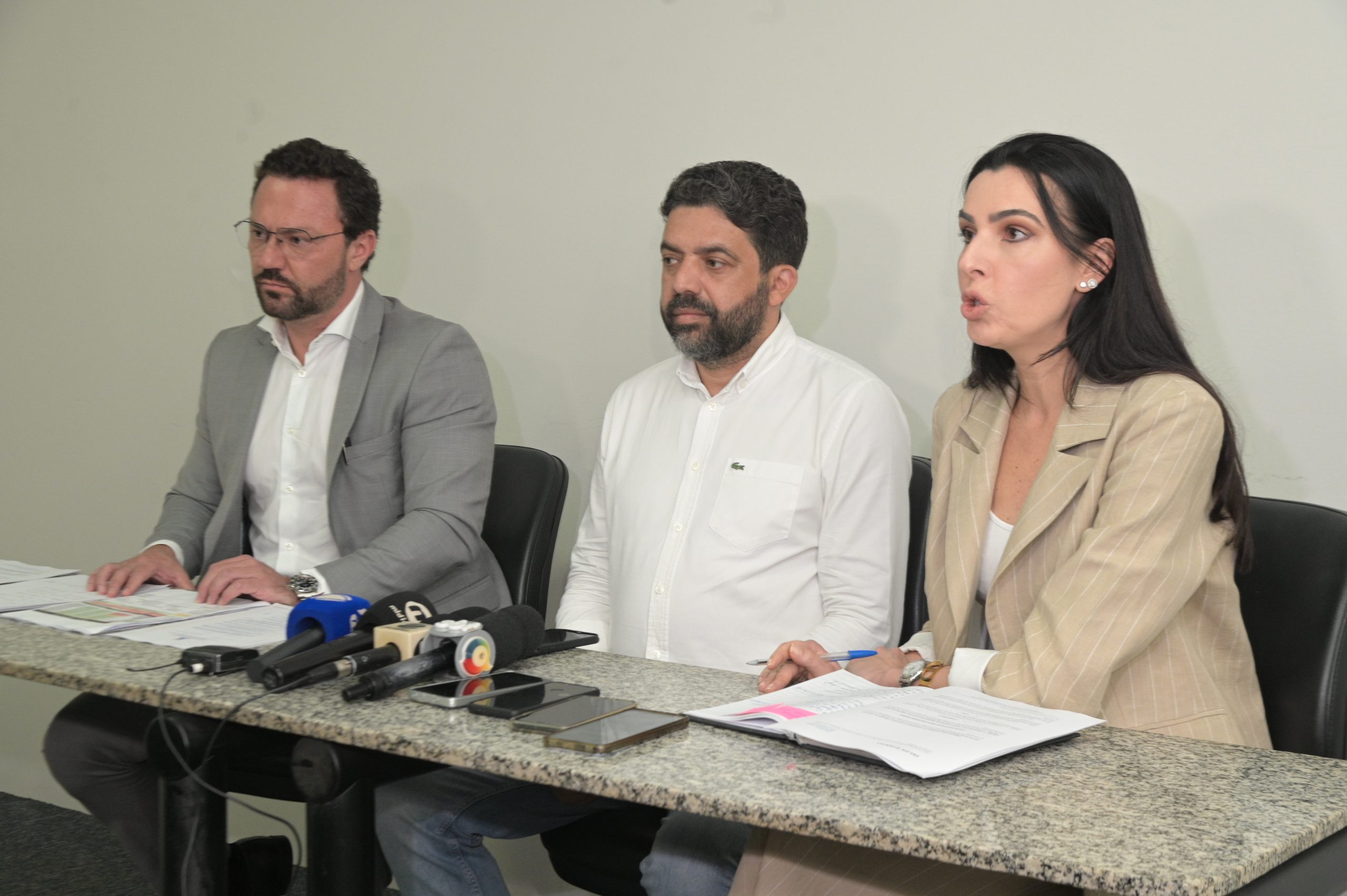 Prefeitura e Agereg classificam greve de ônibus como abusiva e negam inadimplência com o Consórcio Guaicurus