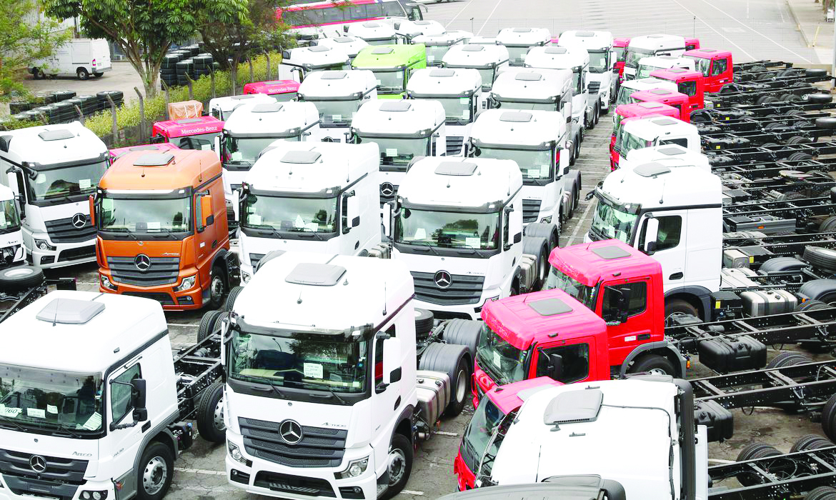 Caminhoneiros se dividem sobre greve nacional convocada para esta quinta-feira
