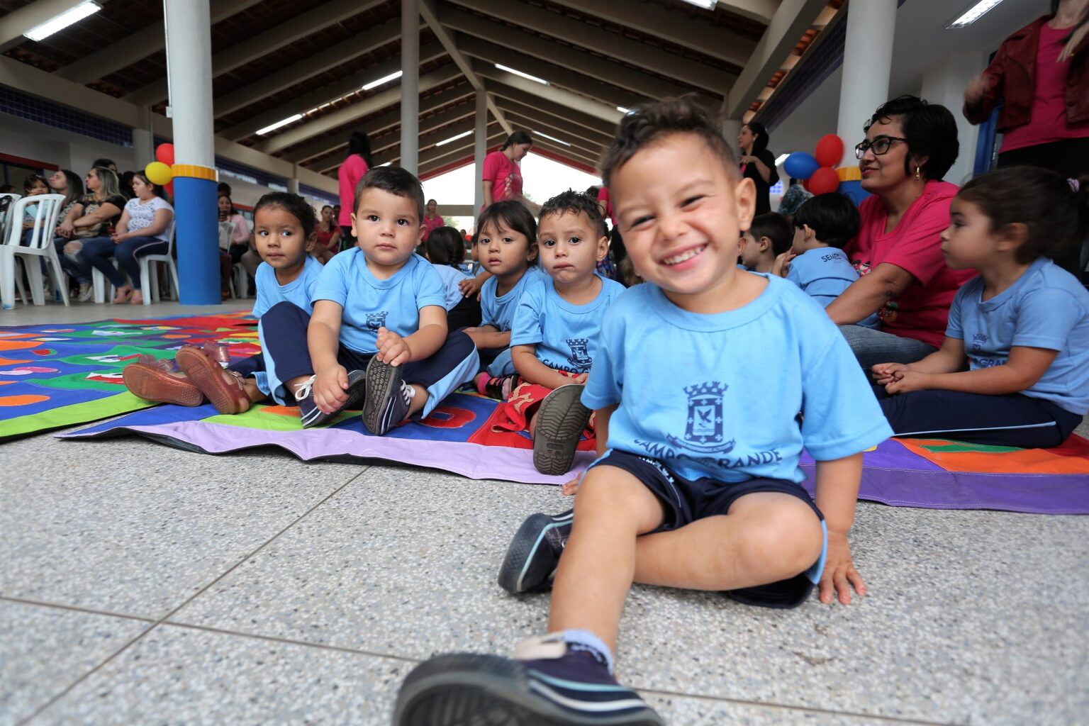 Com 8,5 mil matrículas em dois dias, redes projetam 2026 com expansão de vagas e foco na aprendizagem