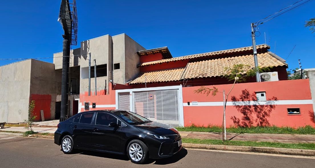 Gaeco faz operação em sobrado de área nobre e cumpre mandados contra grupo de comunicação em Campo Grande