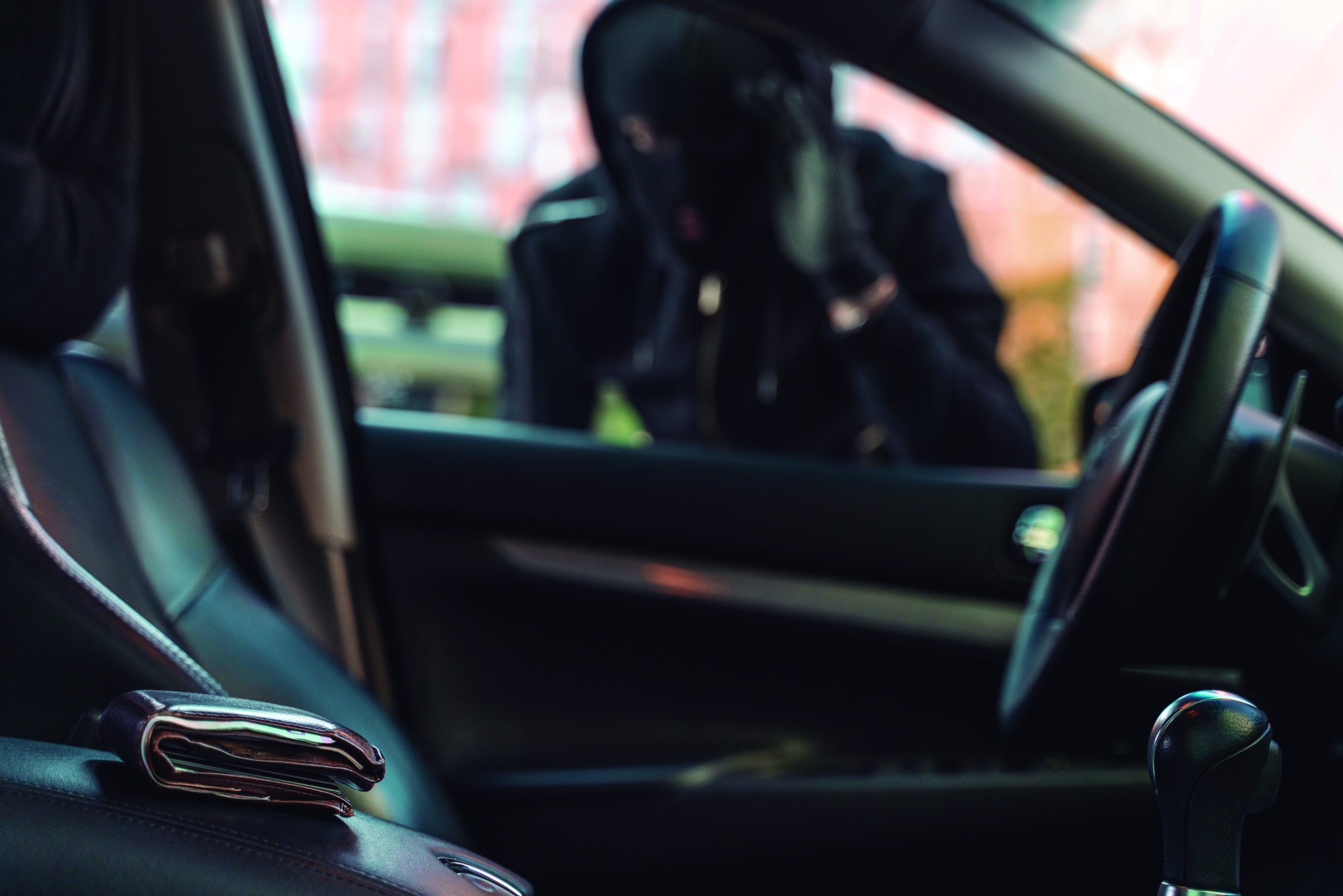 Alerta: especialistas orientam sobre medidas de segurança ao estacionar veículos