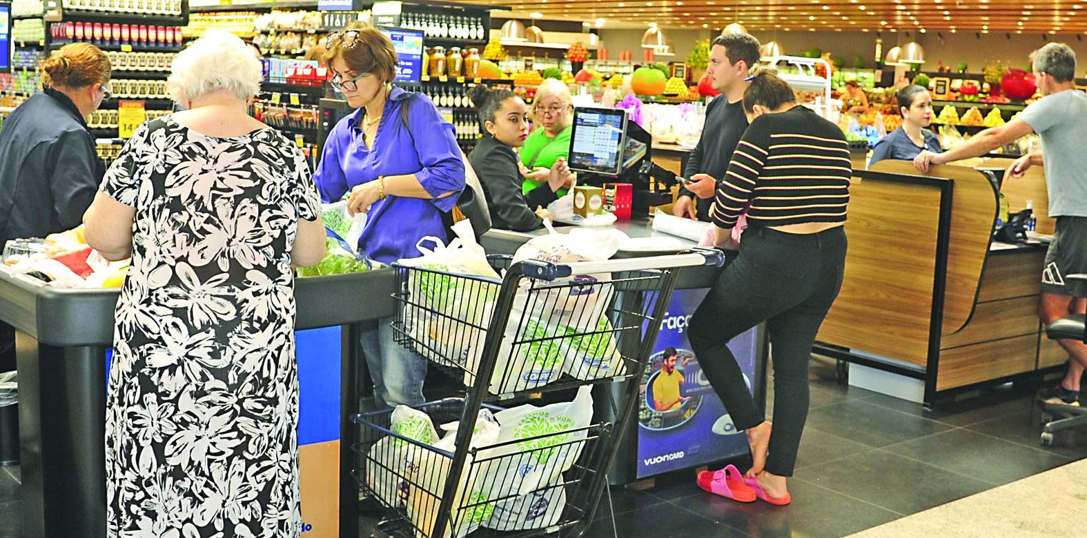 Mudança na jornada 6×1 pode atingir em cheio setores que mais empregam em MS