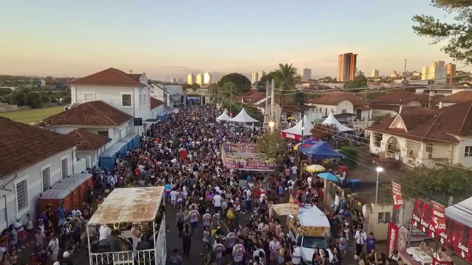 Carnaval 2026 deve reunir mais de 180 mil foliões com apoio da Prefeitura