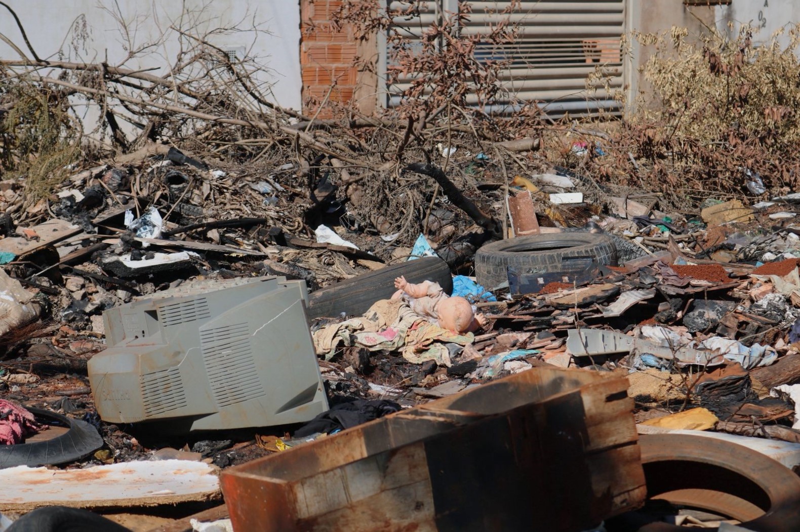 Campo Grande soma 210 pontos críticos de descarte irregular e já aplicou mil notificações