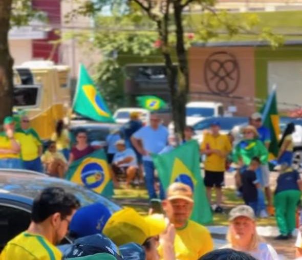 Manifestação Acorda Brasil traz críticas ao STF e ao governo federal na Capital