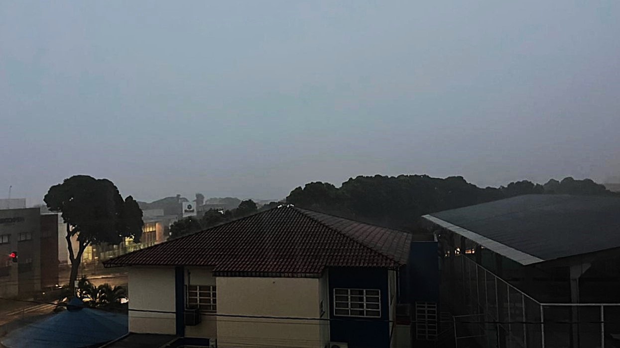 Alerta de chuvas intensas coloca três regiões de MS sob risco até o fim da noite desta quarta (08)