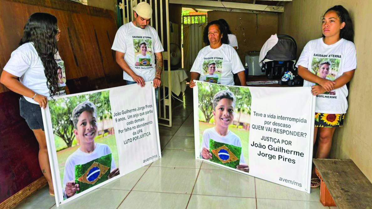 Em busca de respostas, família não descarta exumação do corpo de João Guilherme