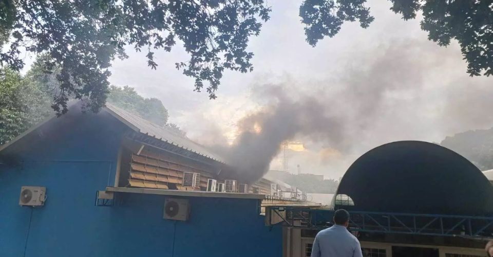 Ar-condicionado pega fogo em sala da UFMS e assusta alunos