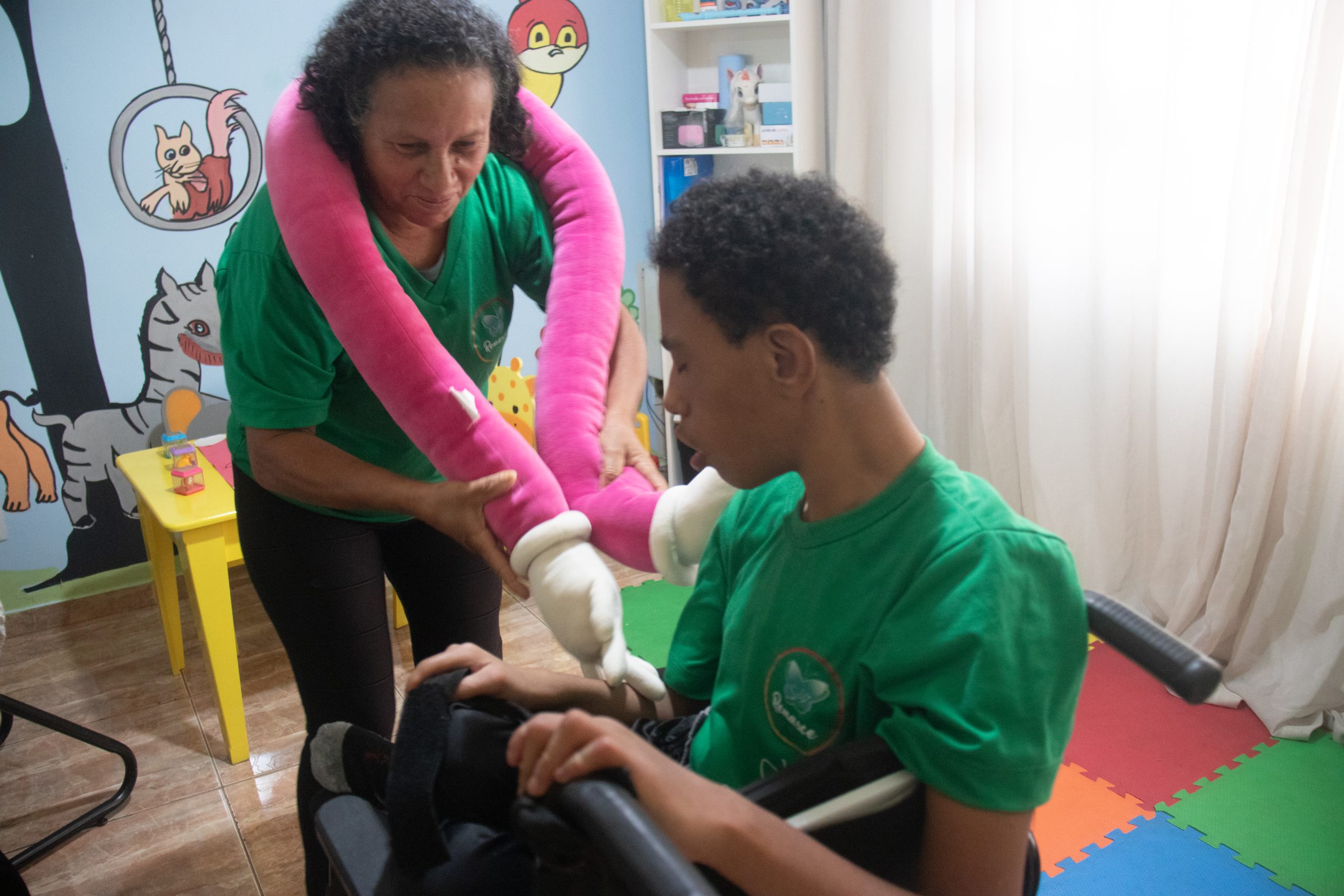 Entre a dor e a esperança: Renasce muda a vida de famílias atípicas há quase 20 anos