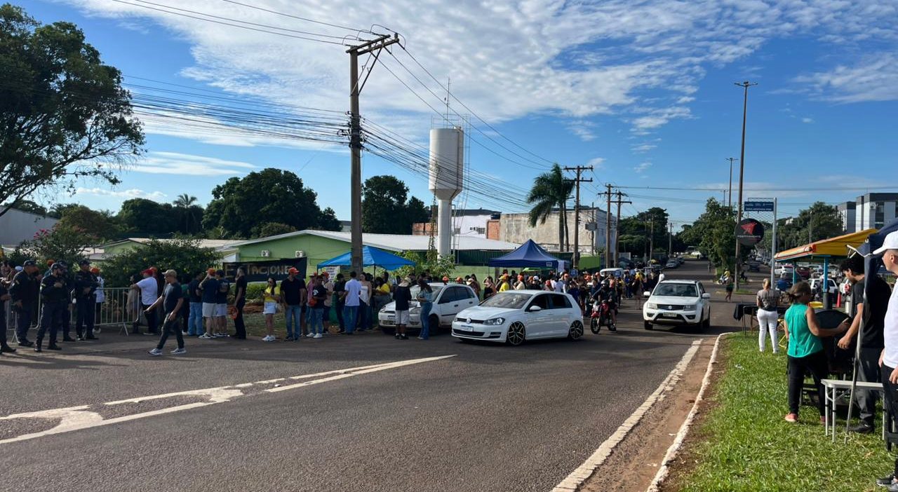 Horas antes do “Cê Tá Doido”, trânsito na Duque de Caxias segue sem congestionamentos