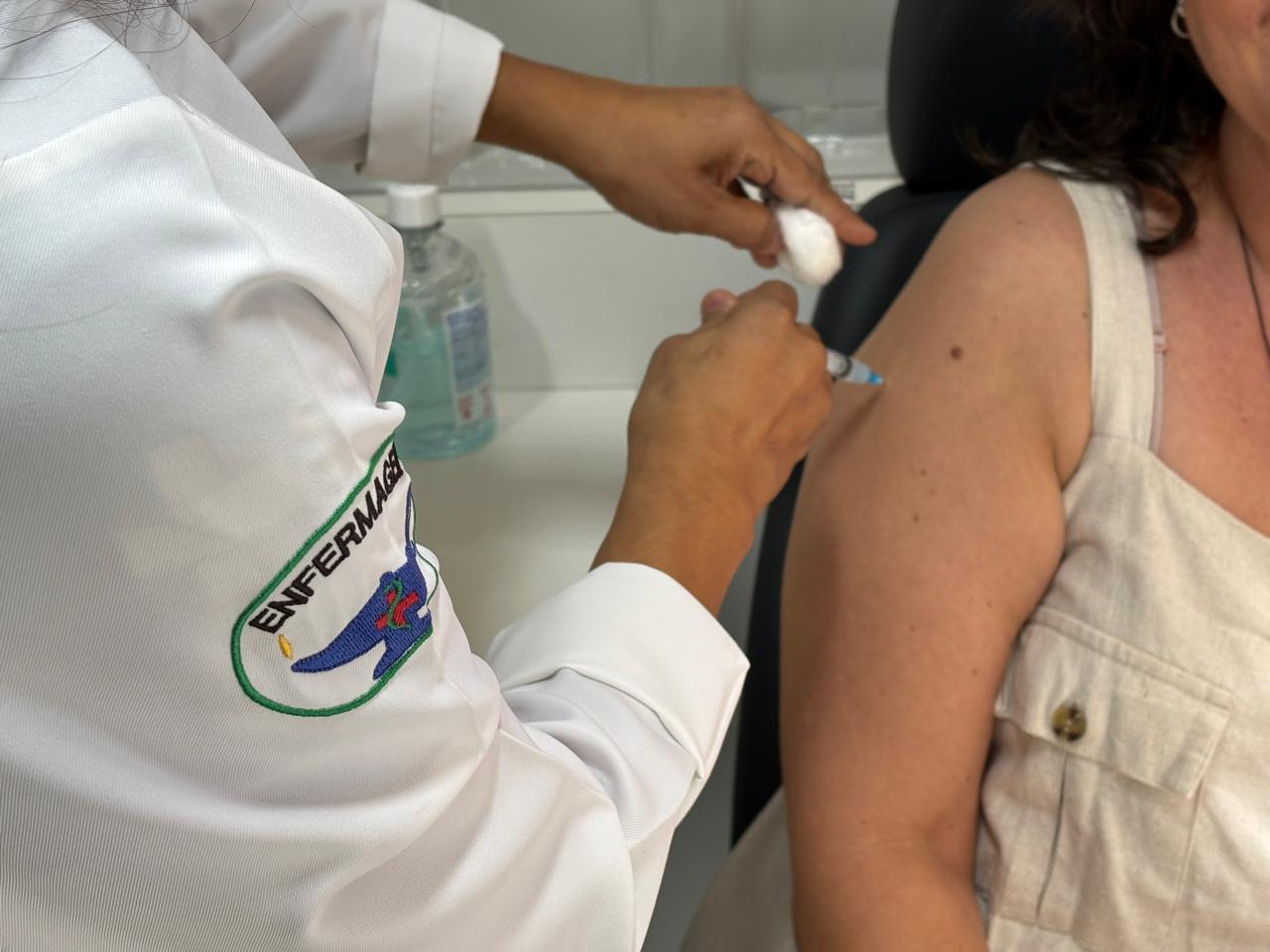 Mato Grosso do Sul mantém liderança nacional em vacinação e alcança nota máxima em ranking