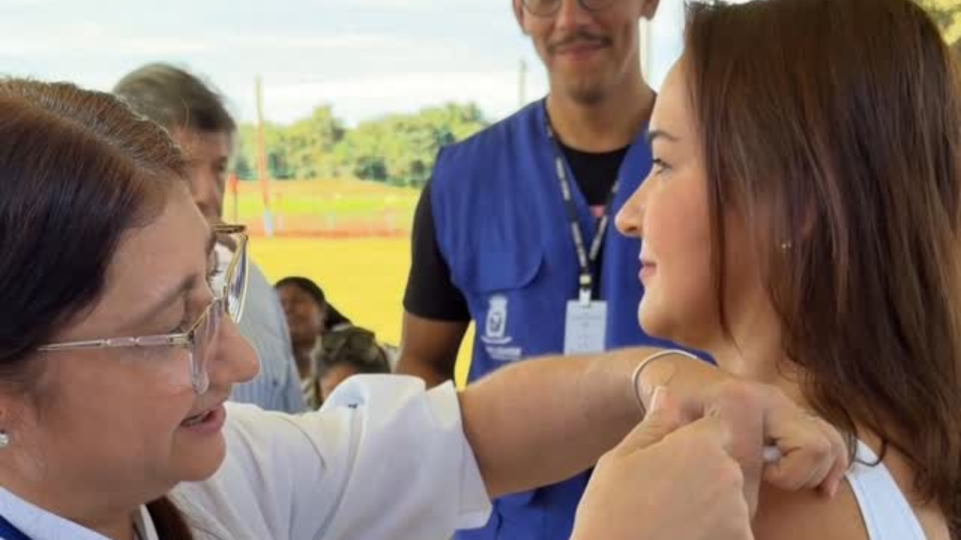 Prefeita Adriane Lopes toma vacina contra a gripe e reforça campanha de imunização em Campo Grande