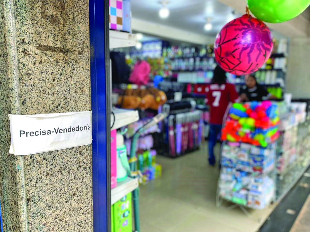 Baixa Remuneração: trabalho sobra, salário não acompanha inflação e vagas abertas se acumulam em Campo Grande