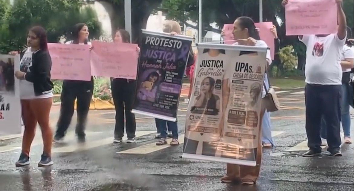 “Vamos lutar até o fim”: famílias de vítimas protestam e cobram justiça por mortes após atendimentos em UPAs