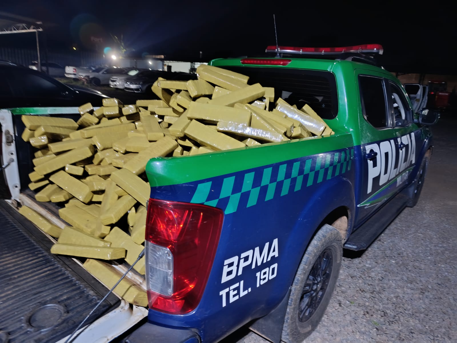 PMA apreende duas toneladas de maconha em veículo abandonado em Campo Grande