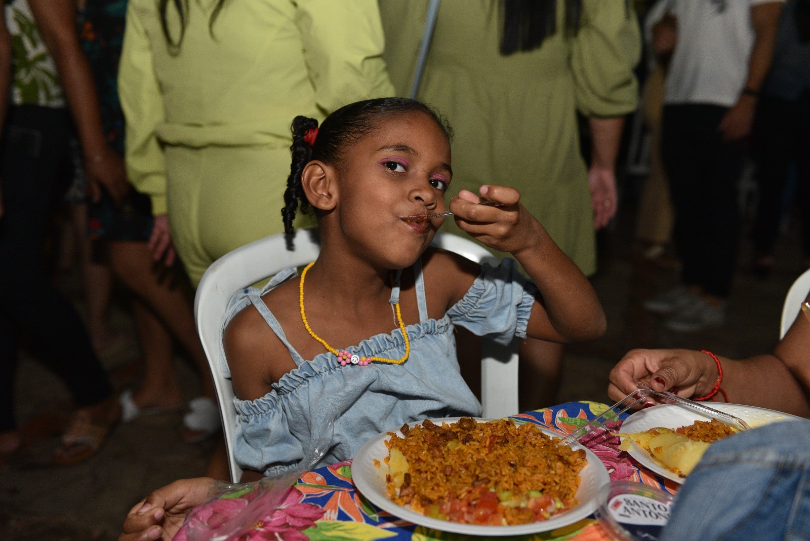 Da maçã do amor ao carreteiro: Arraial de Santo Antônio começa nesta quinta-feira (11)