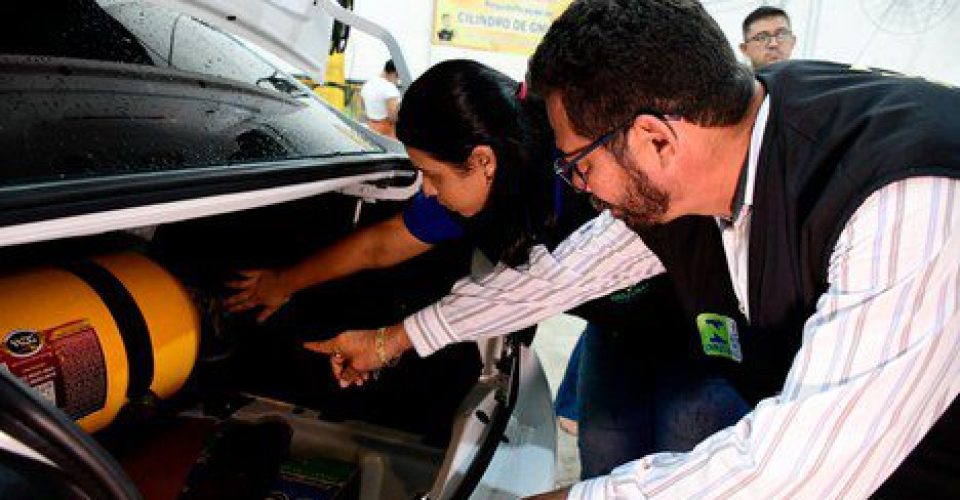 Embora o GNV ofereça vantagens como economia no abastecimento, menor impacto ambiental e, em alguns estados, redução no valor do IPVA, a segurança está diretamente ligada ao cumprimento das exigências técnicas e legais. Foto: Divulgação