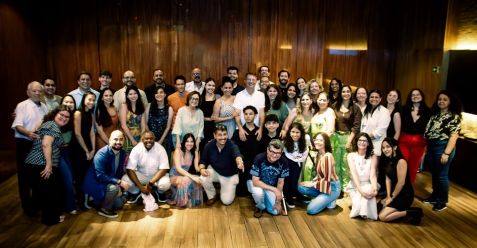 Colaboradores docentes e administrativos ligados à Pró-Reitoria de Pesquisa e Pós-graduação da UCDB -  Foto: assessoria