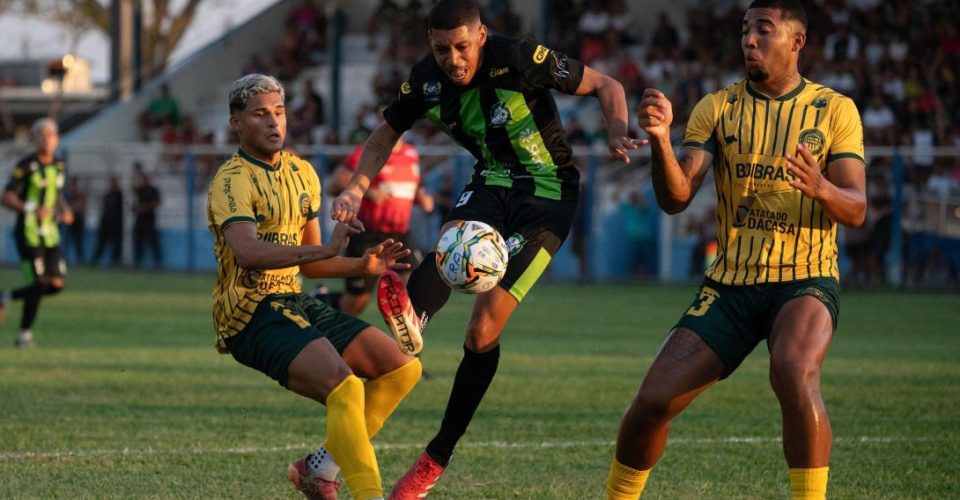 Partida entre Aquidauana e São Gabriel - Foto: Vinicius Eduardo