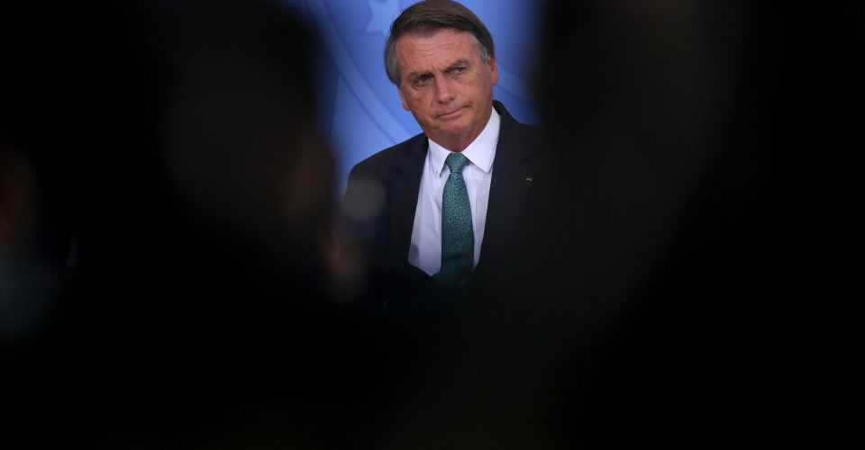 ***FOTO DE ARQUIVO*** BRASÍLIA, DF, 14.12.2021 - O presidente Jair Bolsonaro participa de evento de lançamento programa Rodovida 2022, da Polícia Rodoviária Federal, no Palácio do Planalto.